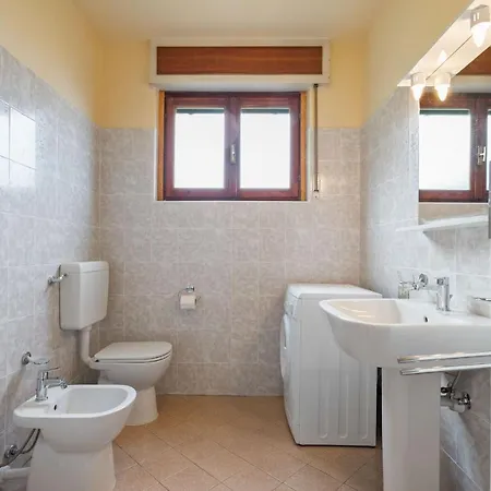 Casa Ambrogio, Family By Halldis Holiday home